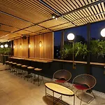 14 Urban Hotel